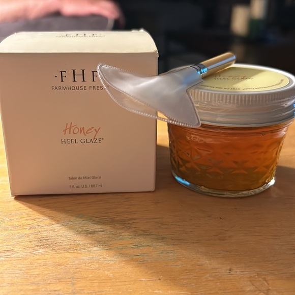 Brand new FHF Honey Heel Glaze with Brush! - Picture 2 of 5